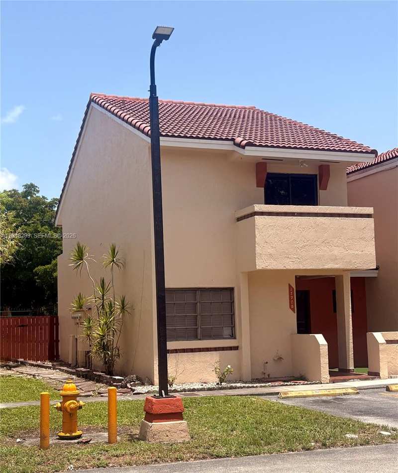 17908 NW 68th Ave # 5, Hialeah FL 33015