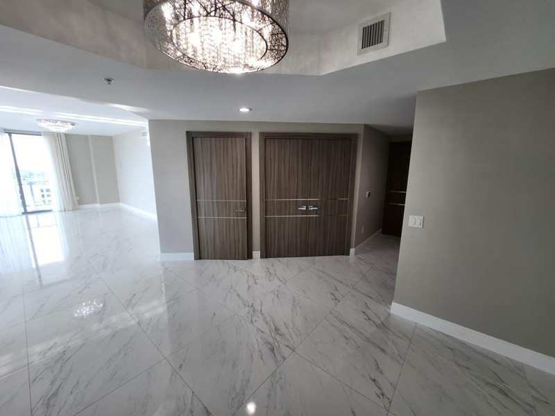 17301 Biscayne Boulevard # 1202, North Miami Beach FL 33160
