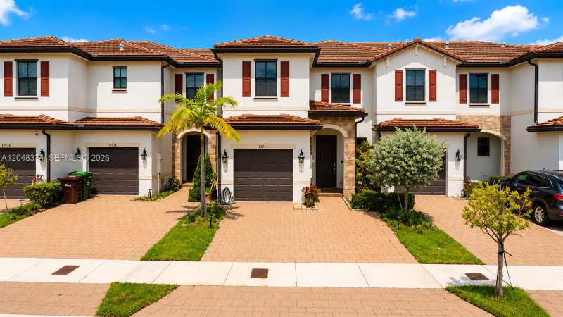 10934 W 33rd Way, Hialeah FL 33018