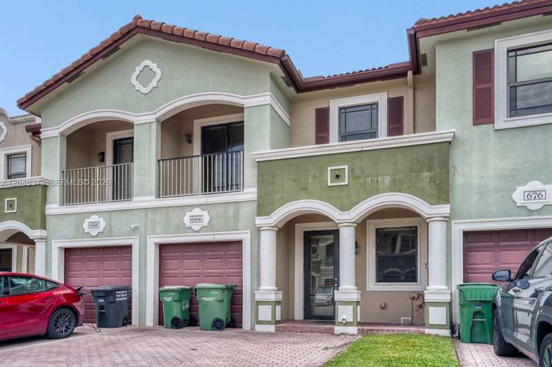 666 NE 35th Ave, Homestead FL 33033