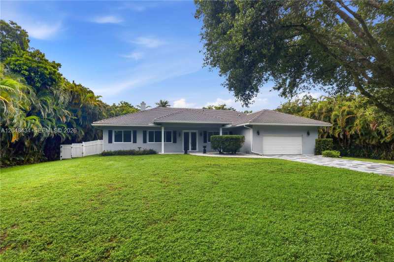 12200 NW 21st Ct, Plantation FL 33323
