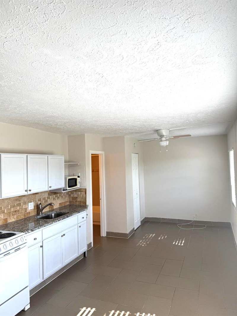 605 N Federal Highway # 14, FL 33460