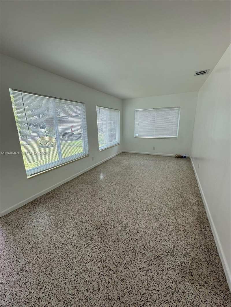 400 NW 61st Ave, Miami FL 33126