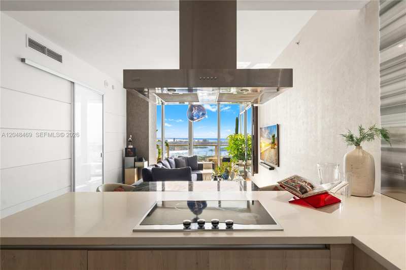 1100 Biscayne Blvd # 5004, Miami FL 33132