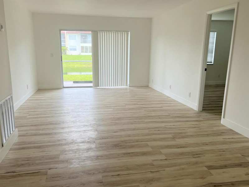463 Lake Frances Drive # 463, West Palm Beach FL 33411