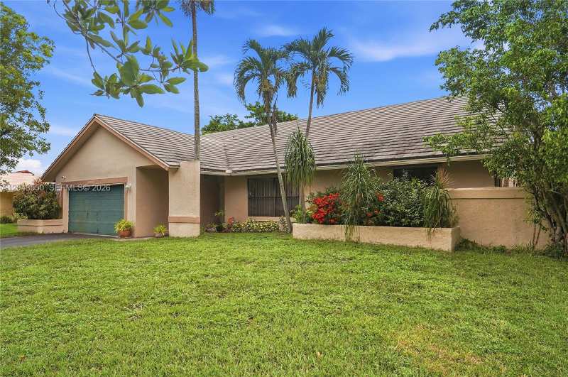 10623 NW 7th Pl, Coral Springs FL 33071