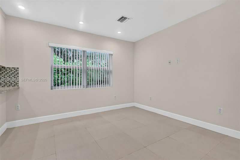 12800 NE 11th Ave # 3, North Miami FL 33161