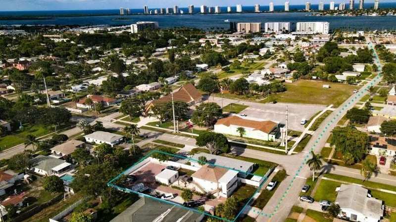 305 Cypress Drive # 1, Lake Park FL 33403