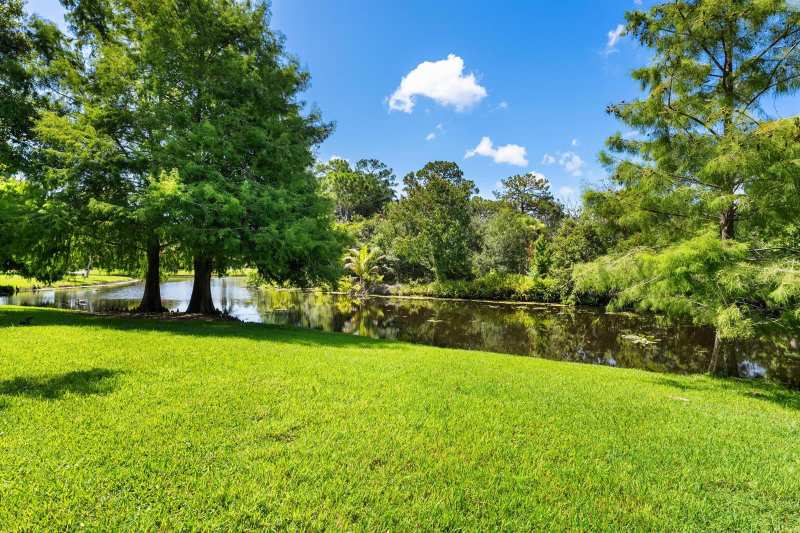 19646 Red Maple Lane, Jupiter FL 33458