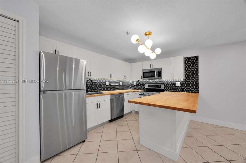 2734 Bird Ave # 301, Miami FL 33133