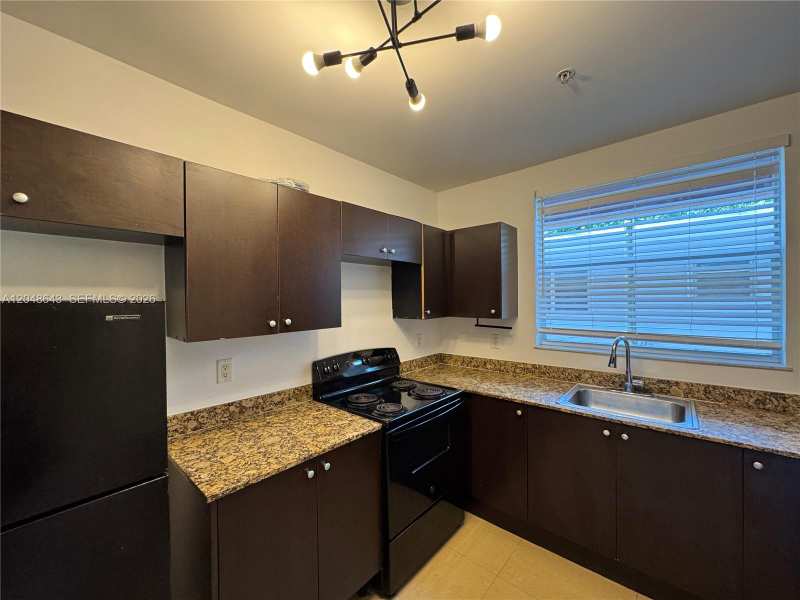 529 NE 62nd St # 203, Miami FL 33138
