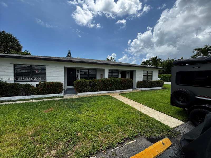 380 SE 12th Ave # 1, Deerfield Beach FL 33441