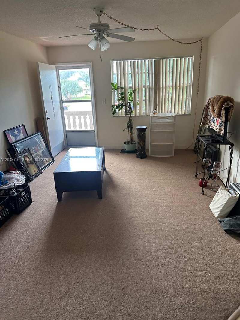 20320 NE 2nd Ave # 27, Miami Gardens FL 33179