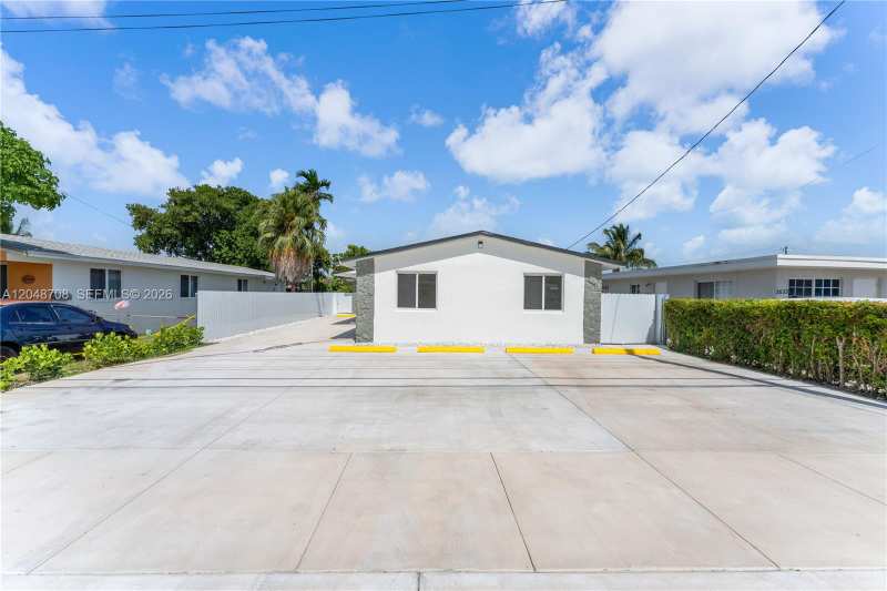 3515-3517 SW 91st Ave, Miami FL 33165