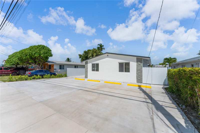 3515-3517 SW 91st Ave, Miami FL 33165