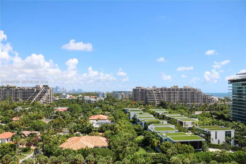 GRAND BAY RESIDENCES CONDO