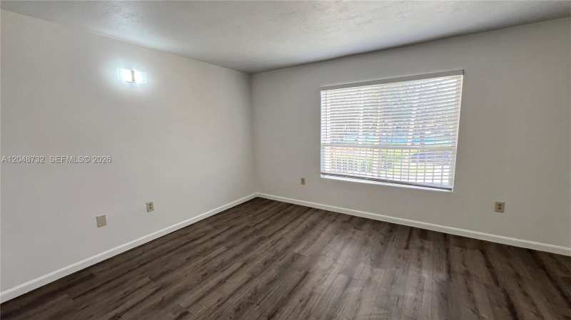 2485 NW 33rd St # 1610, Oakland Park FL 33309