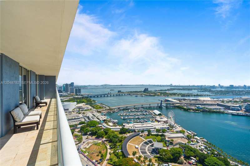 50 Biscayne Blvd # 5210, Miami FL 33132