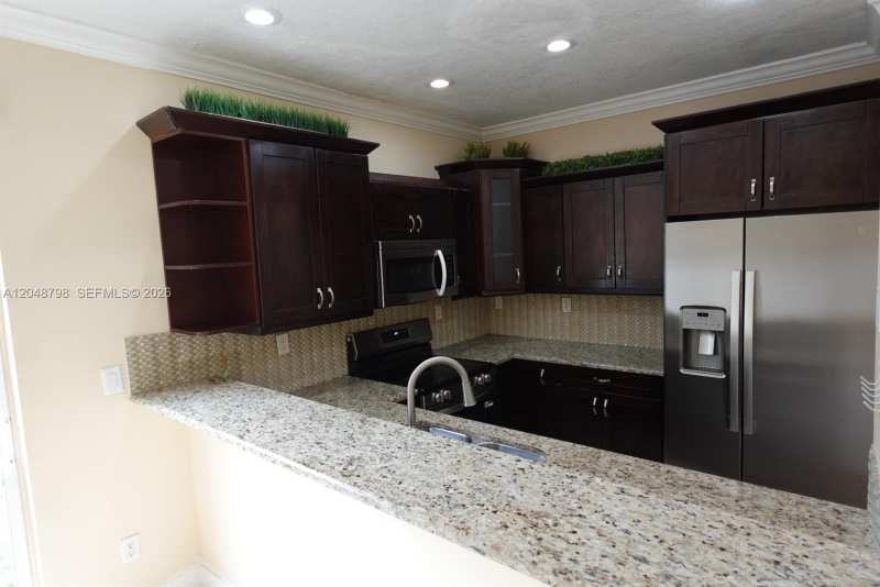 16102 NW 22nd St, Pembroke Pines FL 33028