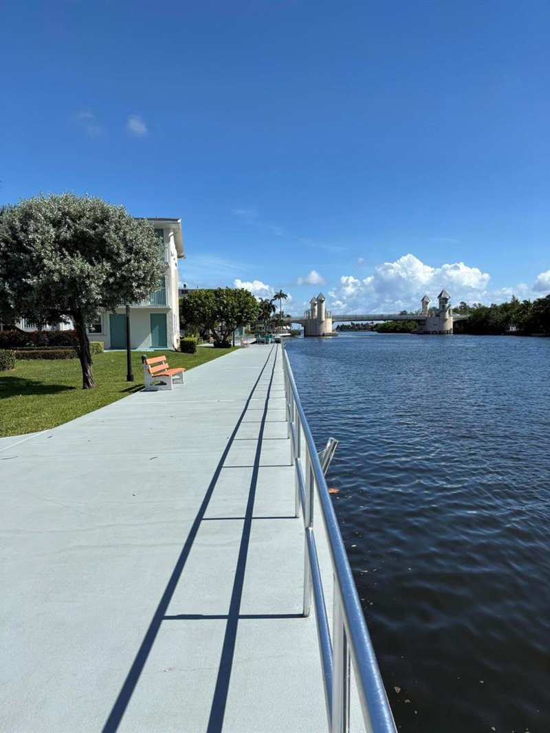 210 Horizons E # 107, Boynton Beach FL 33435