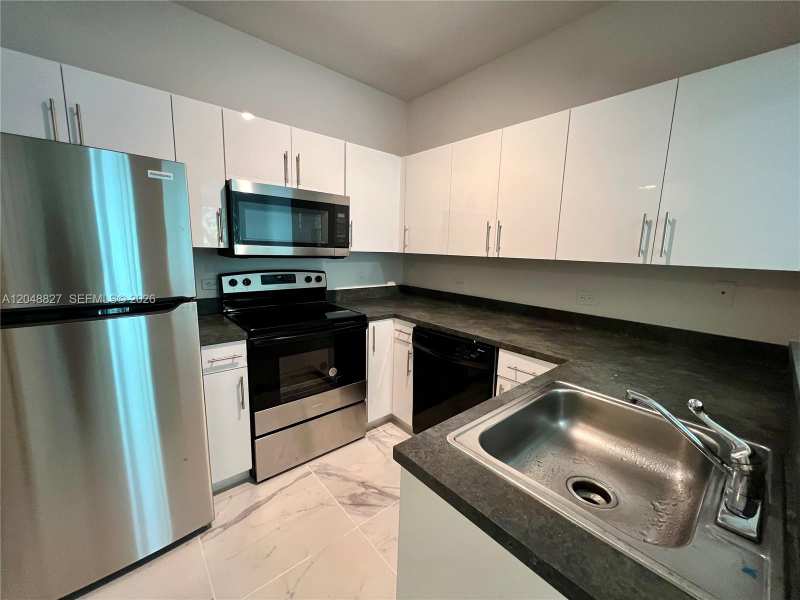 9172 Collins Ave # 214, Surfside FL 33154