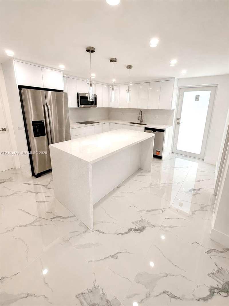 2390 Service Rd, Opa-Locka FL 33054