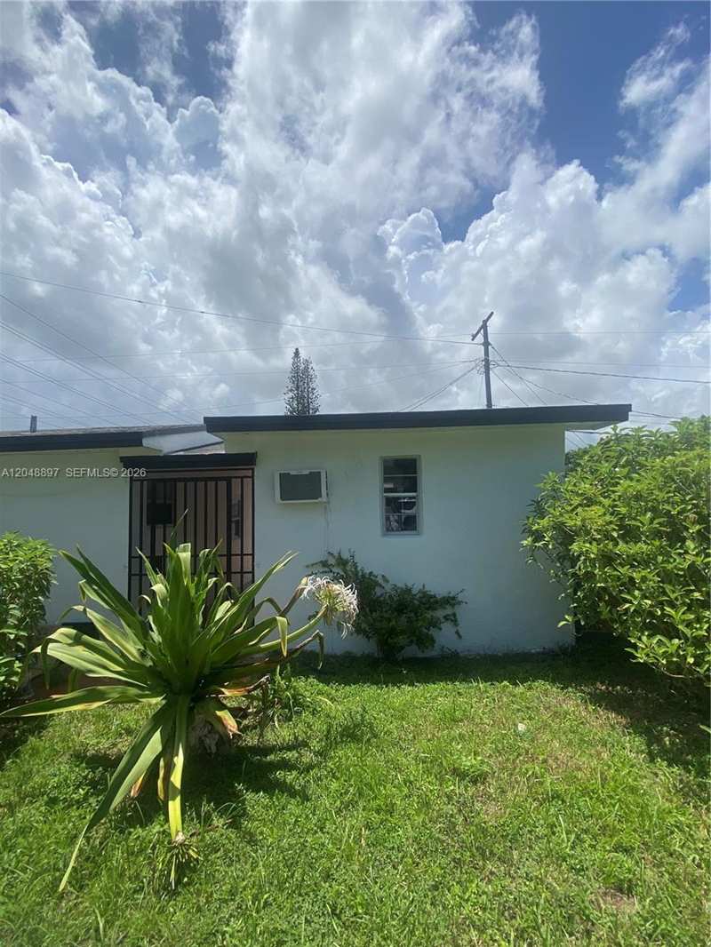 15130 Tyler St, Miami FL 33176