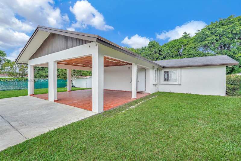 19200 SW 216th St, Miami FL 33170