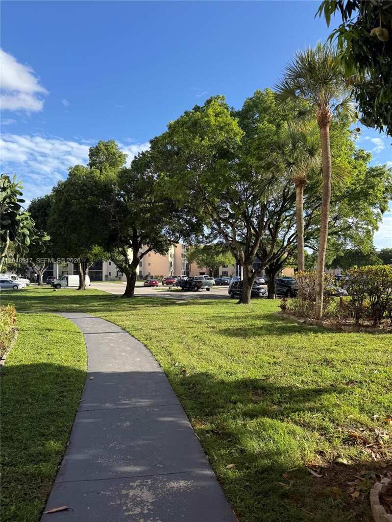 2830 Somerset Dr # 402N, Lauderdale Lakes FL 33311