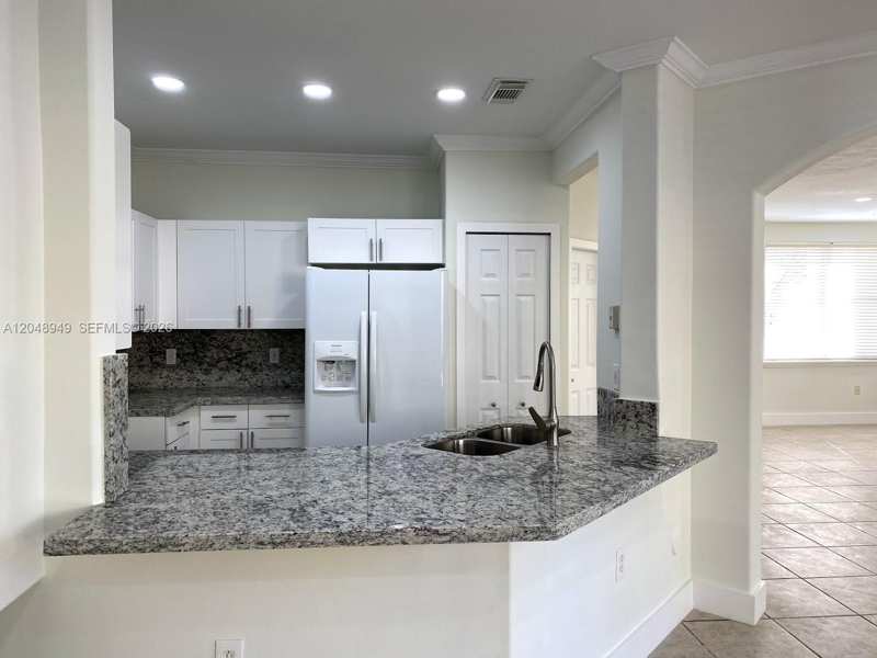 4874 NW 107th Path, Doral FL 33178