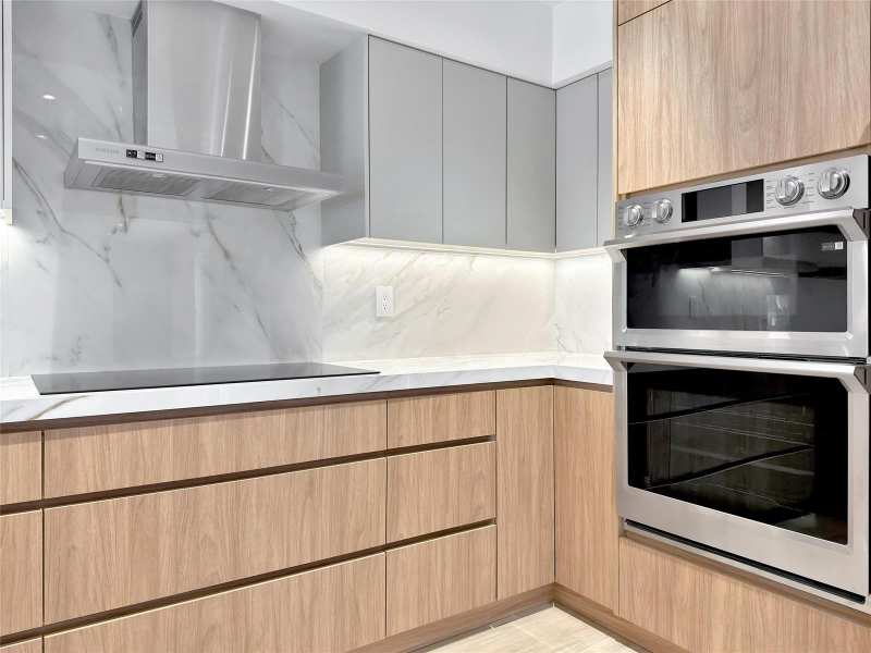 729 NE 17th Terrace, Fort Lauderdale FL 33304