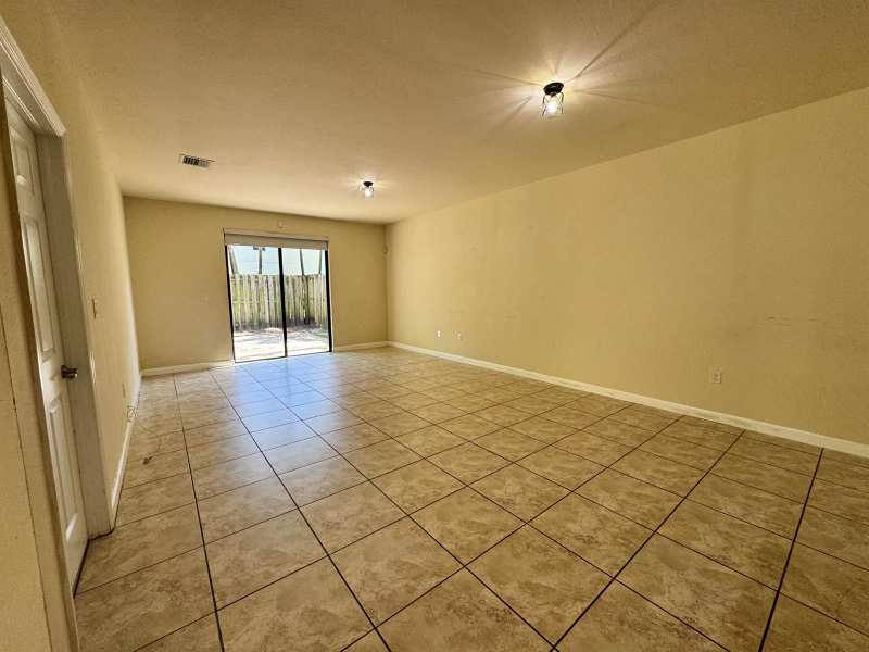 9136 SW 227th Terrace # 9136, Cutler Bay FL 33190