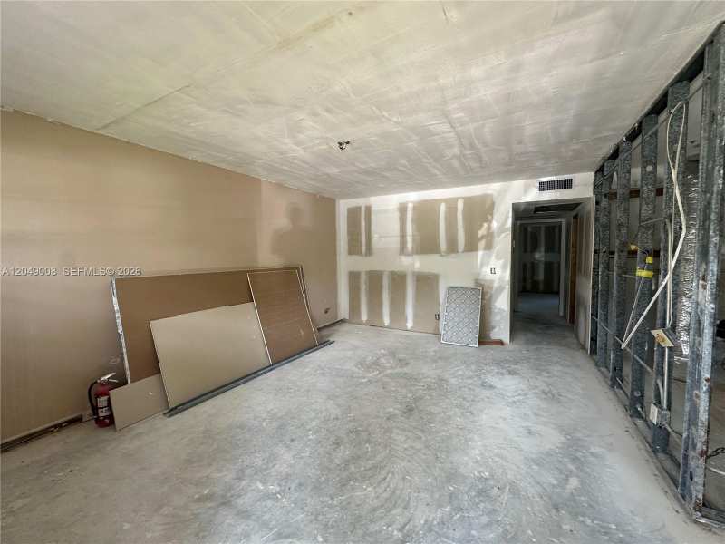 101 SW 132nd Way # 112J, Pembroke Pines FL 33027