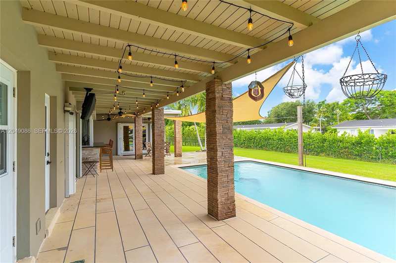 10360 SW 112th St, Miami FL 33176