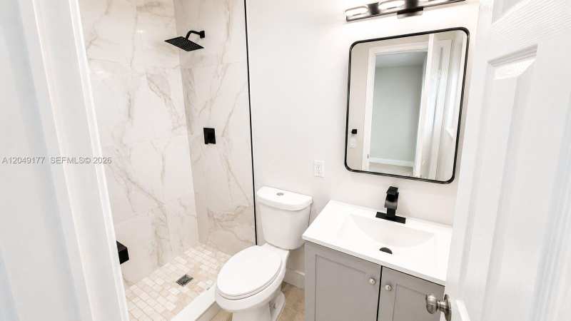 2332 Roosevelt St # 32, Hollywood FL 33020