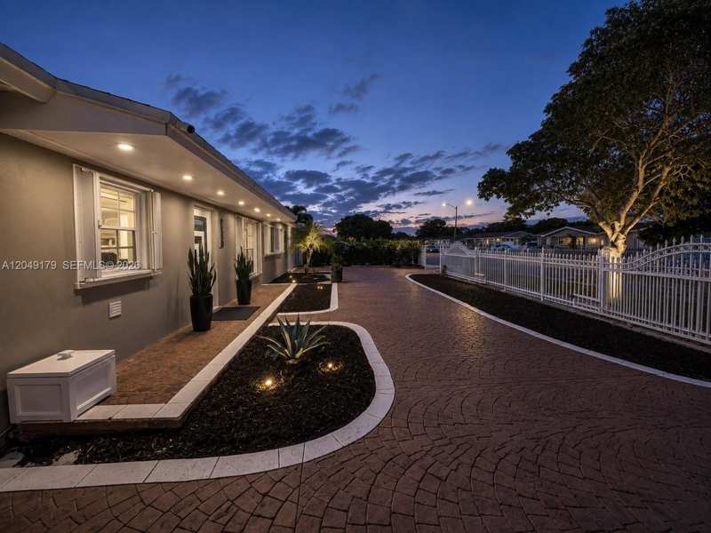 20501 NW 44th Ct, Miami Gardens FL 33055