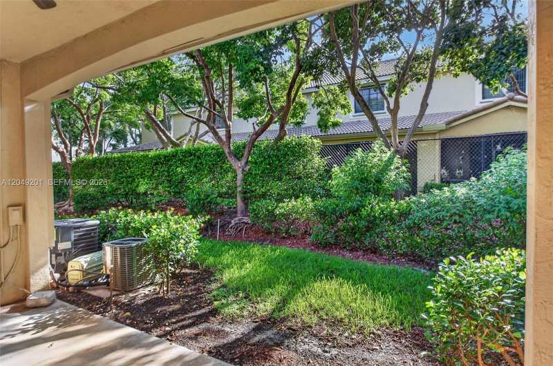 3969 Orange Tree Ln # 3969, Weston FL 33332