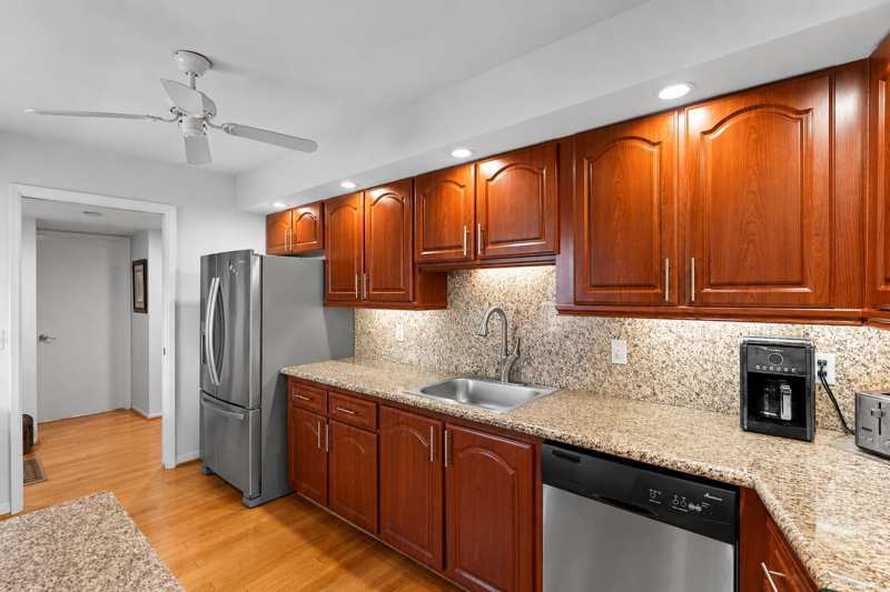 625 Oaks Drive # 405, Pompano Beach FL 33069