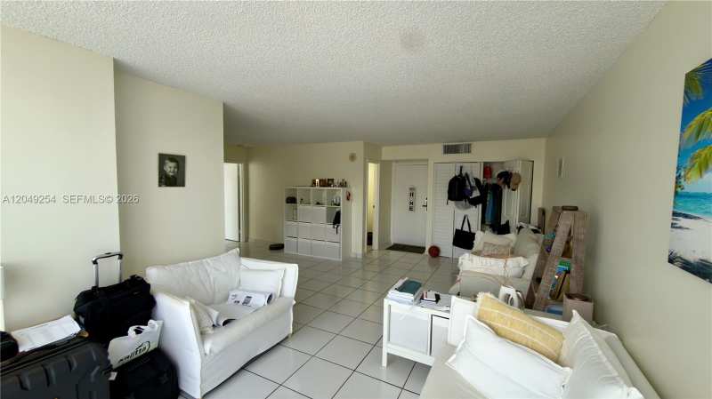 16909 N Bay Rd # 907, Sunny Isles Beach FL 33160
