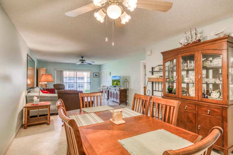 2945 SW 22nd Avenue # 206, Delray Beach FL 33445