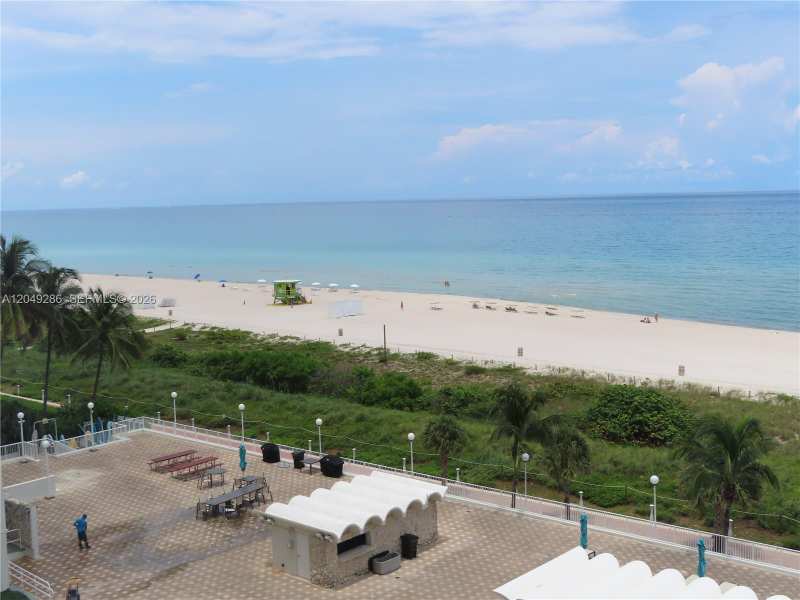 5701 Collins Ave # 302, Miami Beach FL 33140