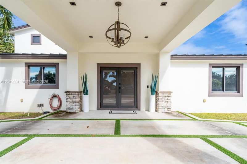 20221 SW 318th St, Homestead FL 33030