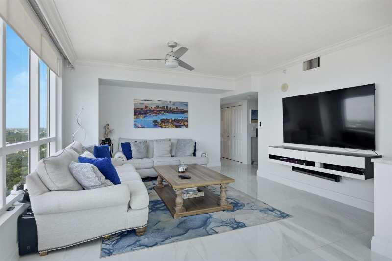 600 W Las Olas Boulevard # 1808s, Fort Lauderdale FL 33312