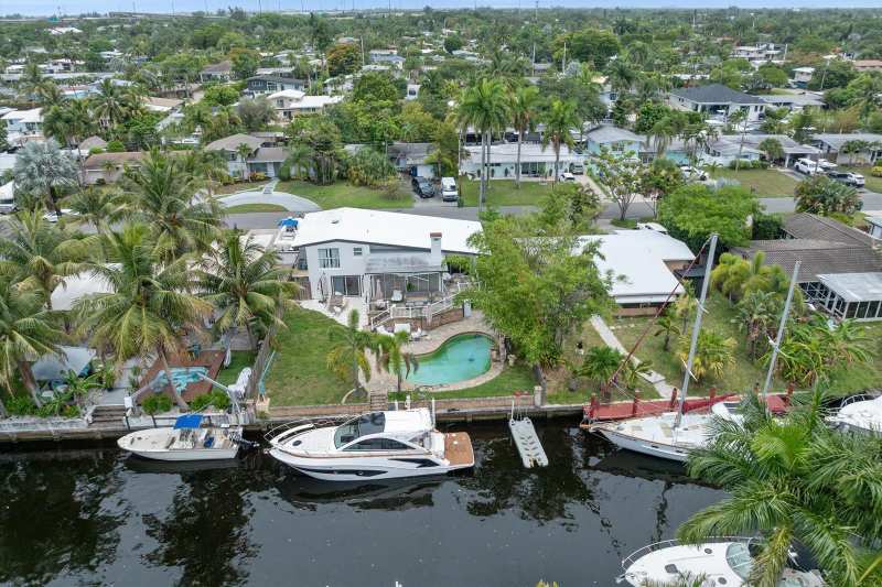 2518 Key Largo Lane, Fort Lauderdale FL 33312