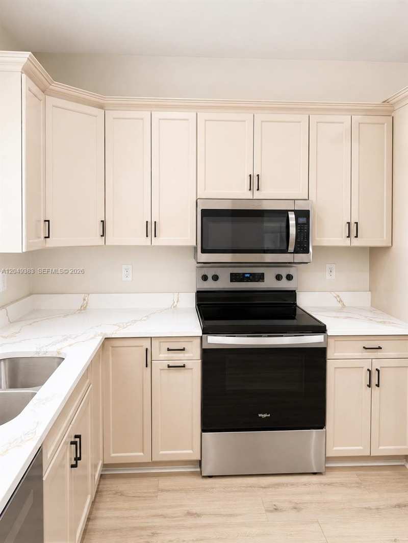 1820 Salerno Cir, Weston FL 33327