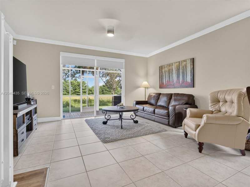 2475 W Cordoba Bnd, Weston FL 33327
