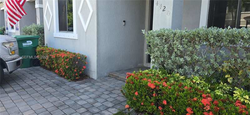 4420 SW 163rd Ct, Miami FL 33185