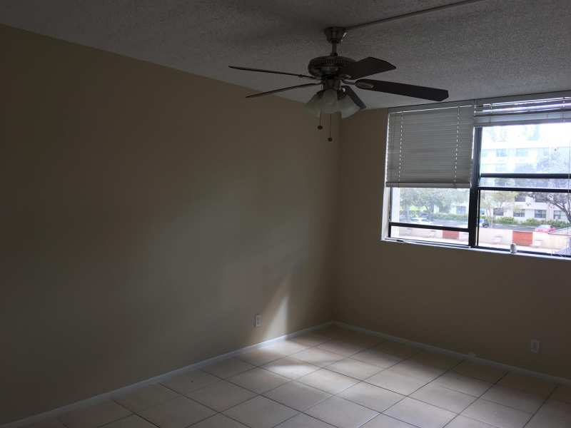 2501 Riverside Drive # a, Coral Springs FL 33065