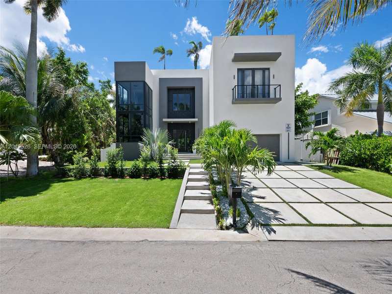 638 Lakeside Harbor, Boynton Beach FL 33435