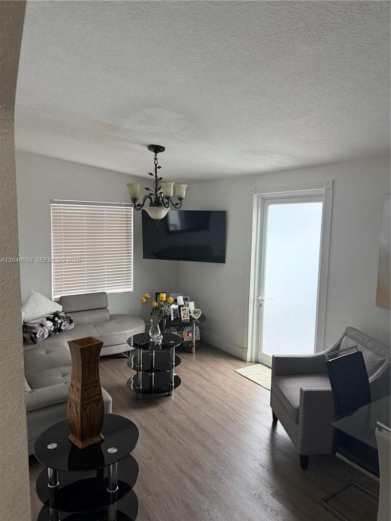 2642 Atlantic Ave, Opa-Locka FL 33054